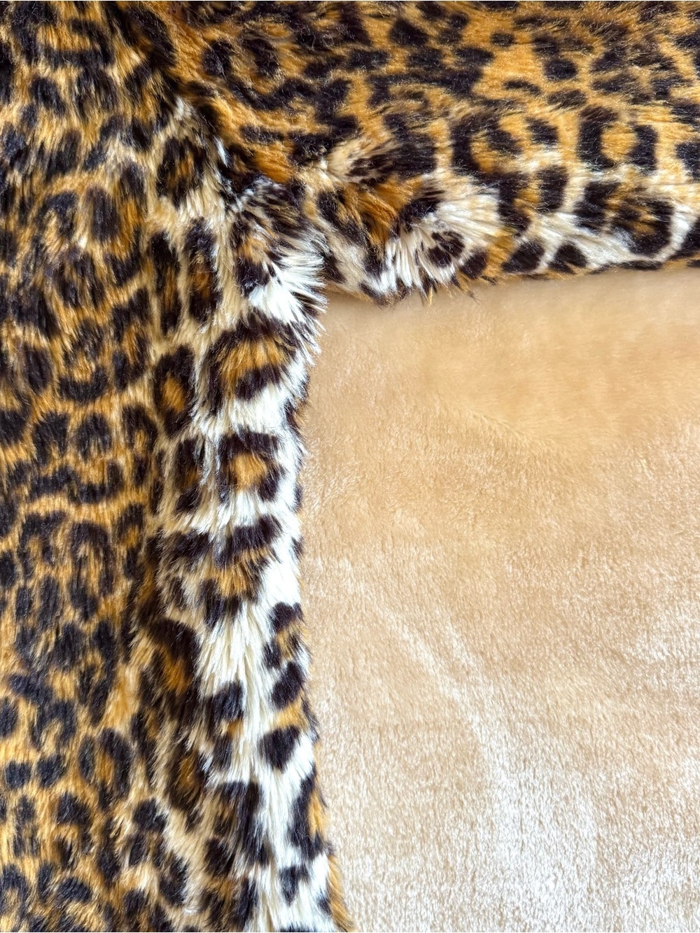 Vintage Y2K Leopard Faux-Fur Coat - Picture 7 of 8